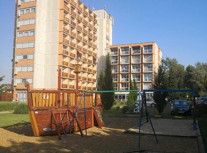 Panorama906